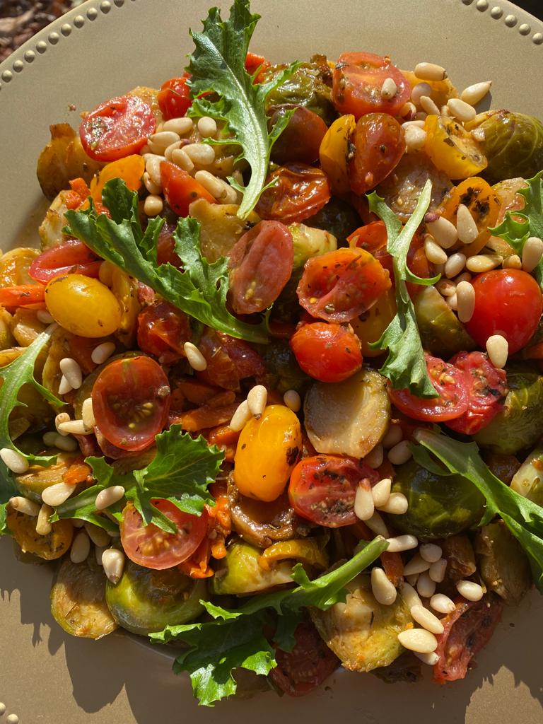 Baked Brussels sprouts<br>with tomatoes