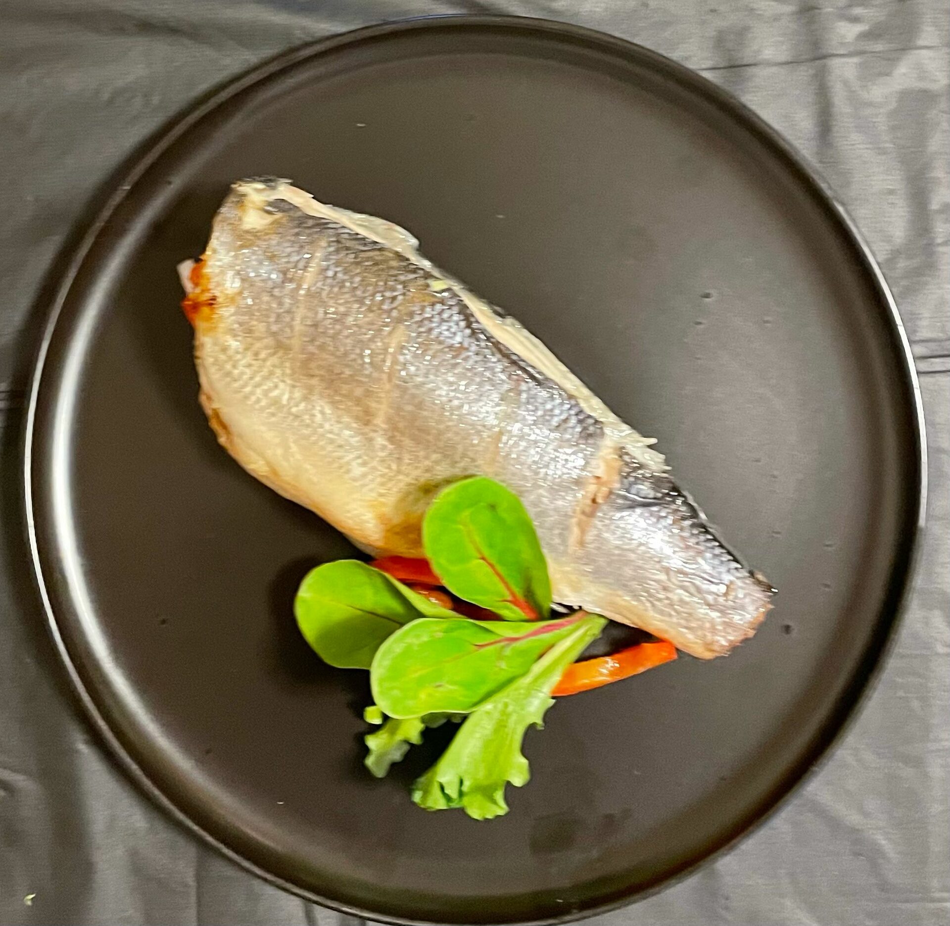 Branzinha with spinach