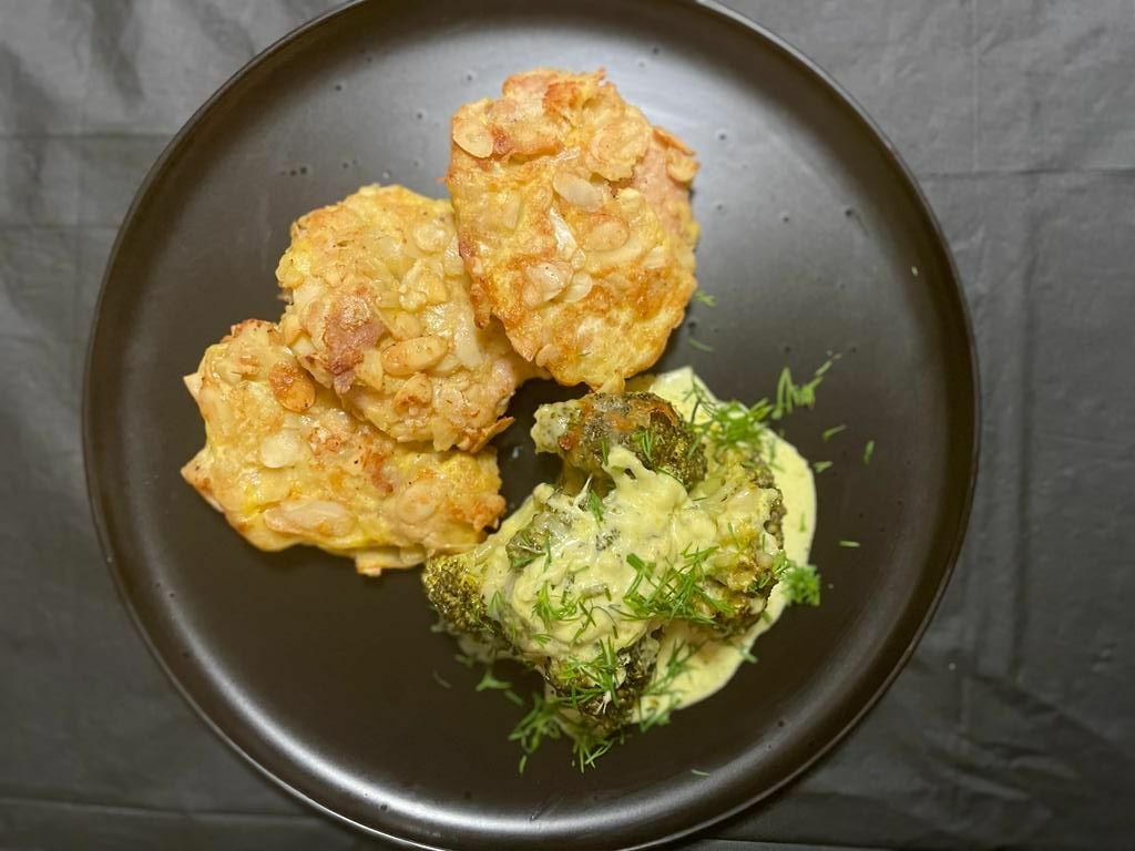 Chicken meatballs with cabbage & broccoli casserole