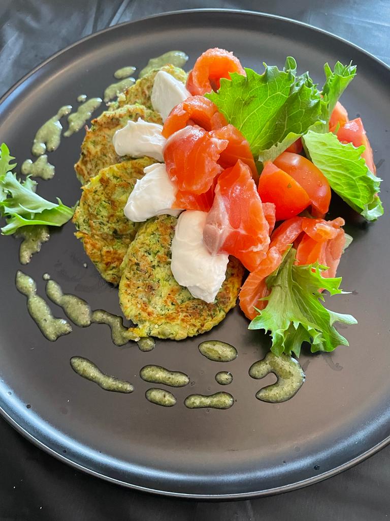 Zucchini pancakes with salmon