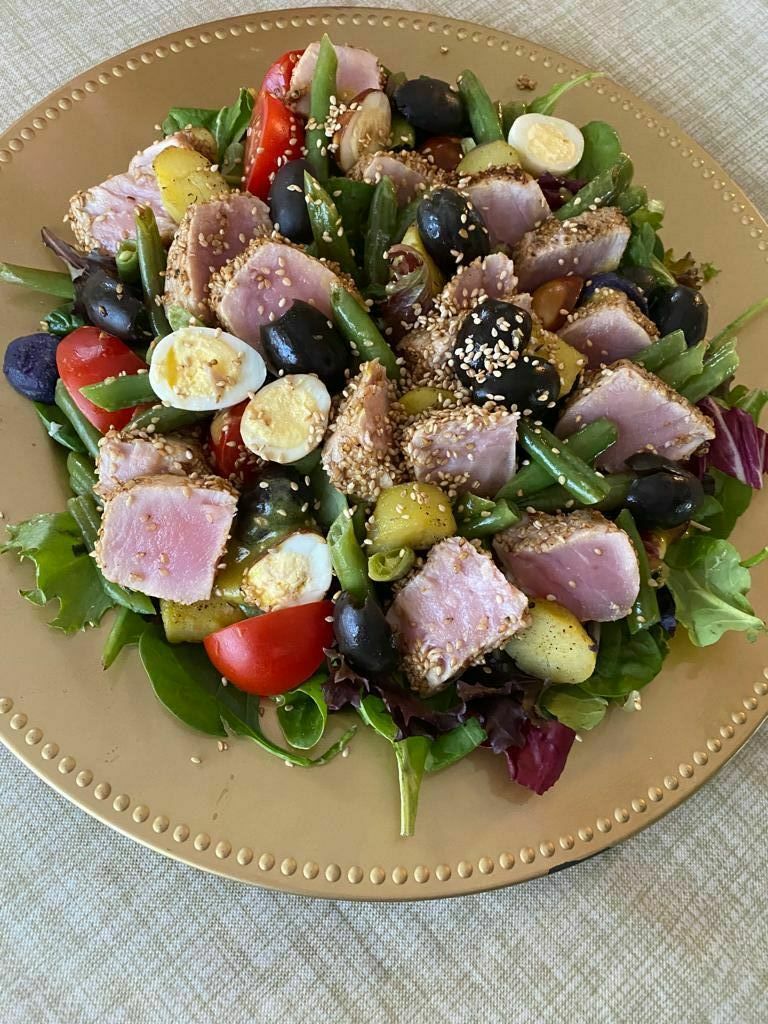 Nicoise salad with tuna