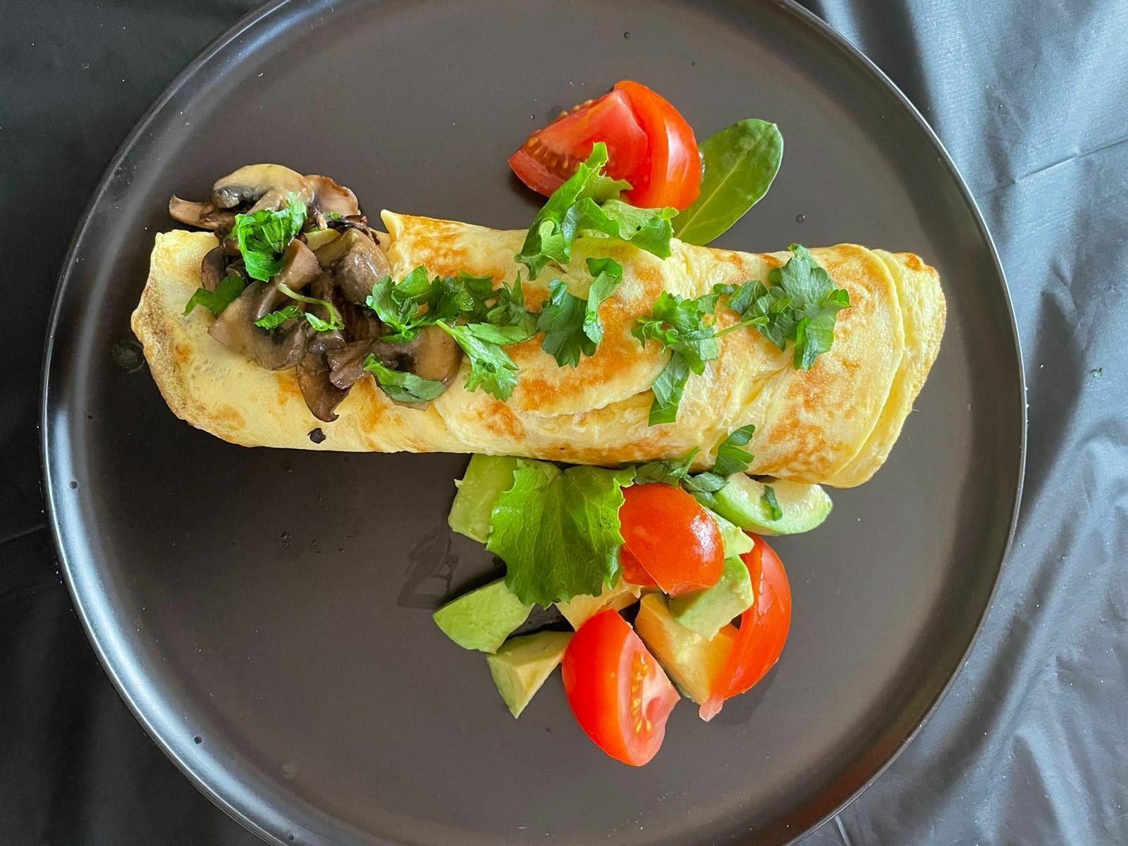 Scrambled eggs with mushrooms